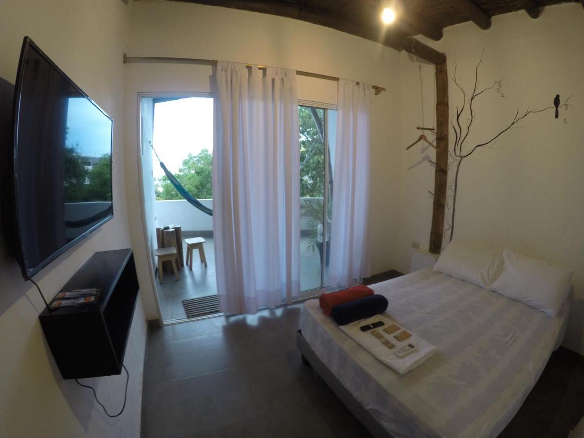 Kiwi Suites Hostel Montañita Dış mekan fotoğraf