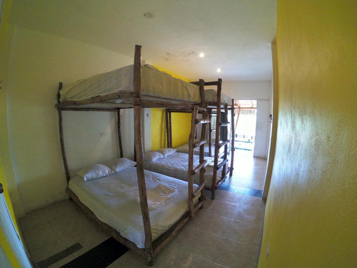 Kiwi Suites Hostel Montañita Dış mekan fotoğraf