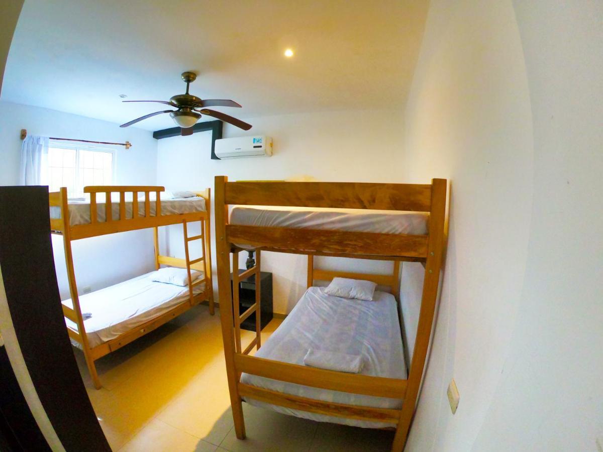 Kiwi Suites Hostel Montañita Dış mekan fotoğraf