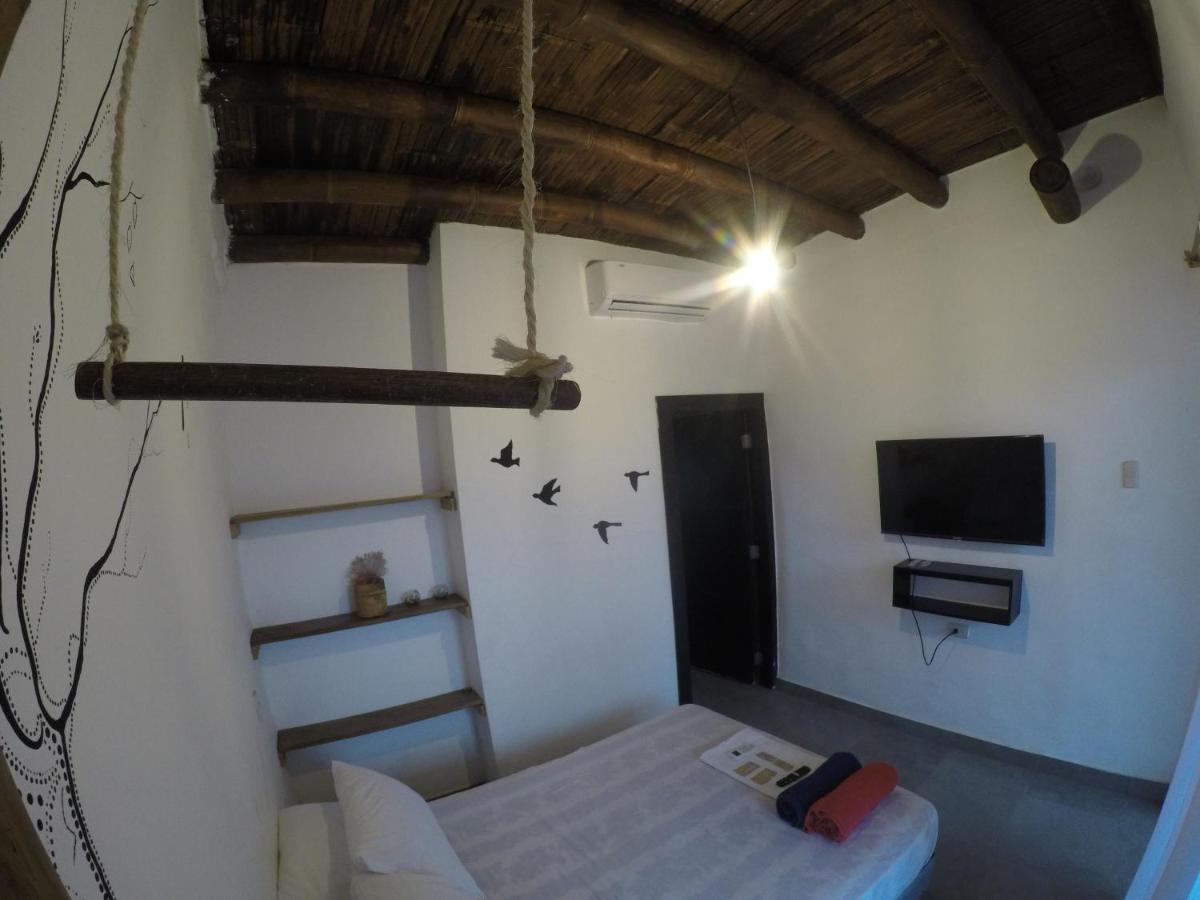 Kiwi Suites Hostel Montañita Dış mekan fotoğraf