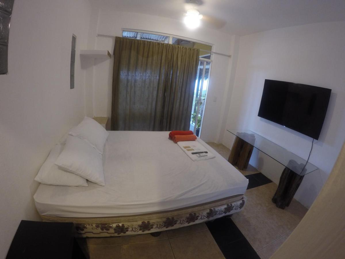 Kiwi Suites Hostel Montañita Dış mekan fotoğraf