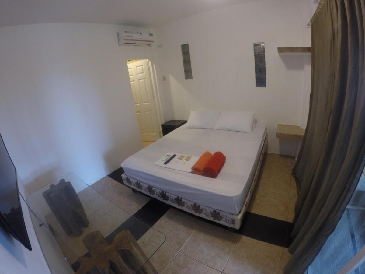 Kiwi Suites Hostel Montañita Dış mekan fotoğraf