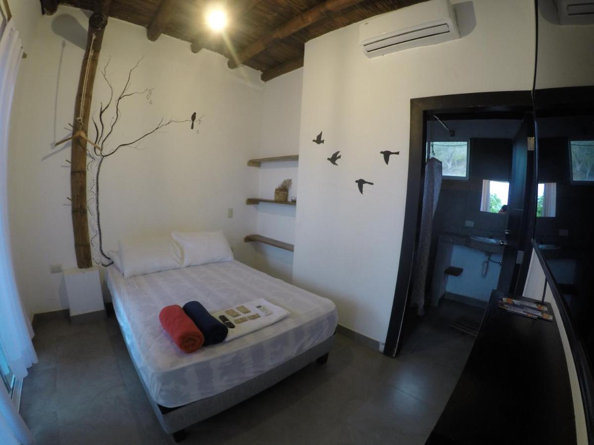 Kiwi Suites Hostel Montañita Dış mekan fotoğraf