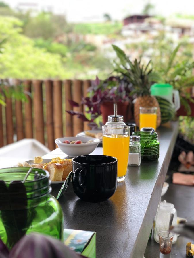 Kiwi Suites Hostel Montañita Dış mekan fotoğraf