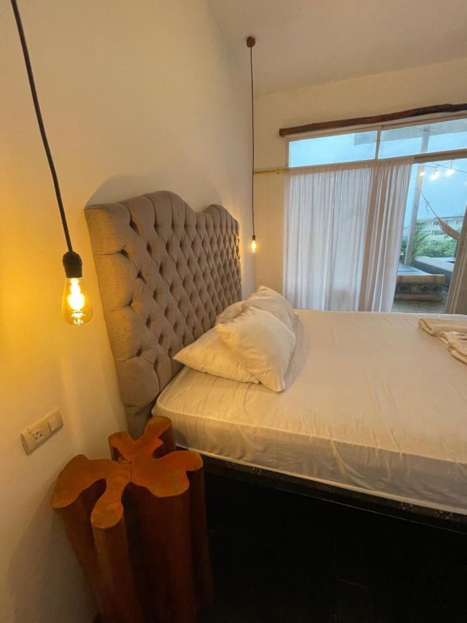 Kiwi Suites Hostel Montañita Dış mekan fotoğraf