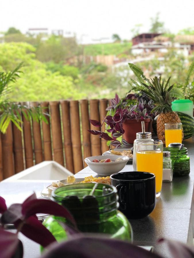 Kiwi Suites Hostel Montañita Dış mekan fotoğraf